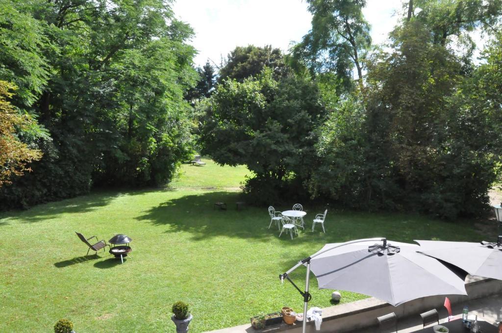 Manoir De La Manantie - Teritoria Bed & Breakfast Lezoux Exterior photo