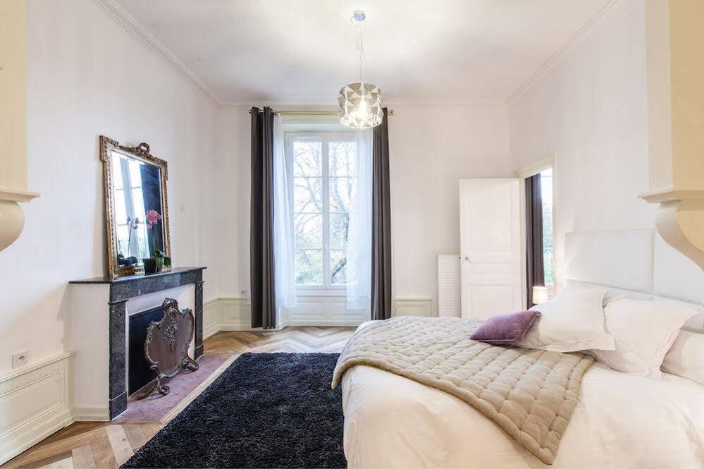 Manoir De La Manantie - Teritoria Bed & Breakfast Lezoux Exterior photo